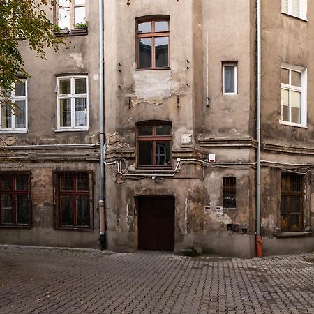Central Family Apartment Лодзь Экстерьер фото