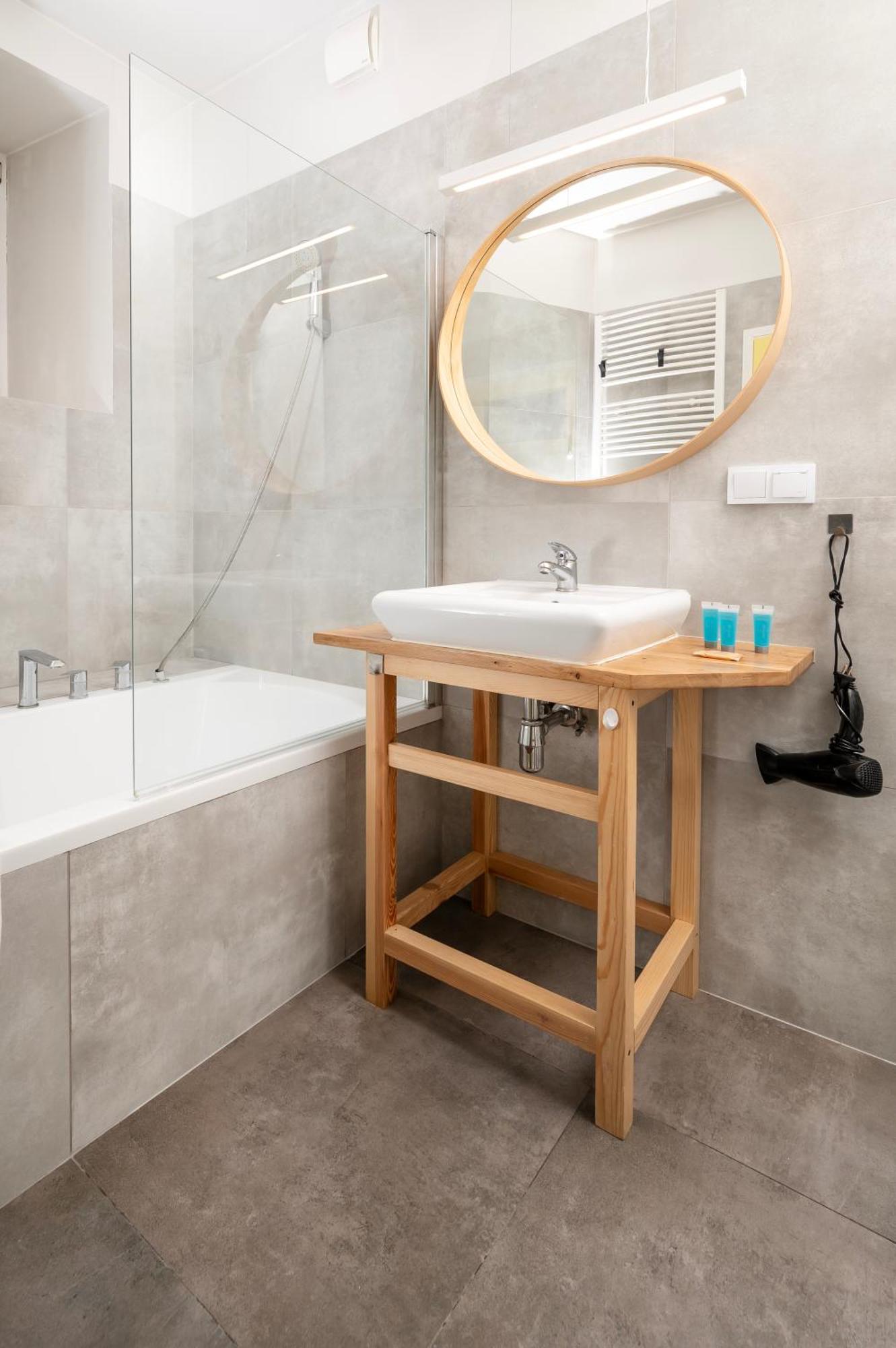 Central Family Apartment Лодзь Экстерьер фото