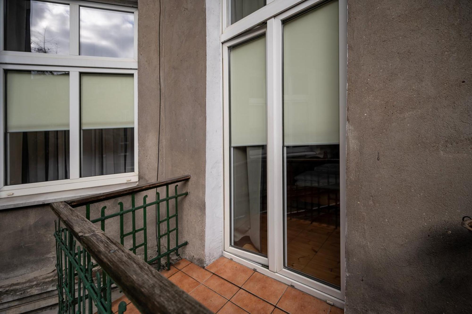 Central Family Apartment Лодзь Экстерьер фото