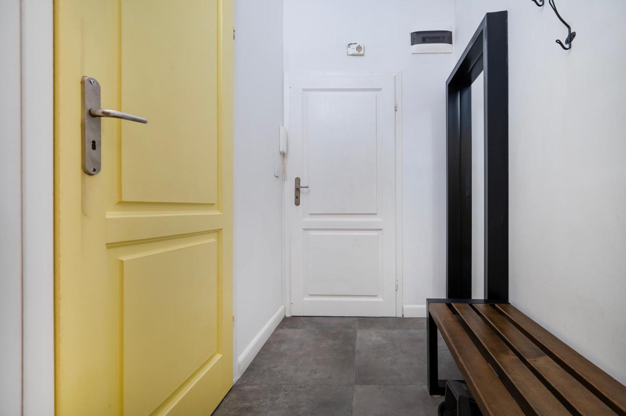 Central Family Apartment Лодзь Экстерьер фото