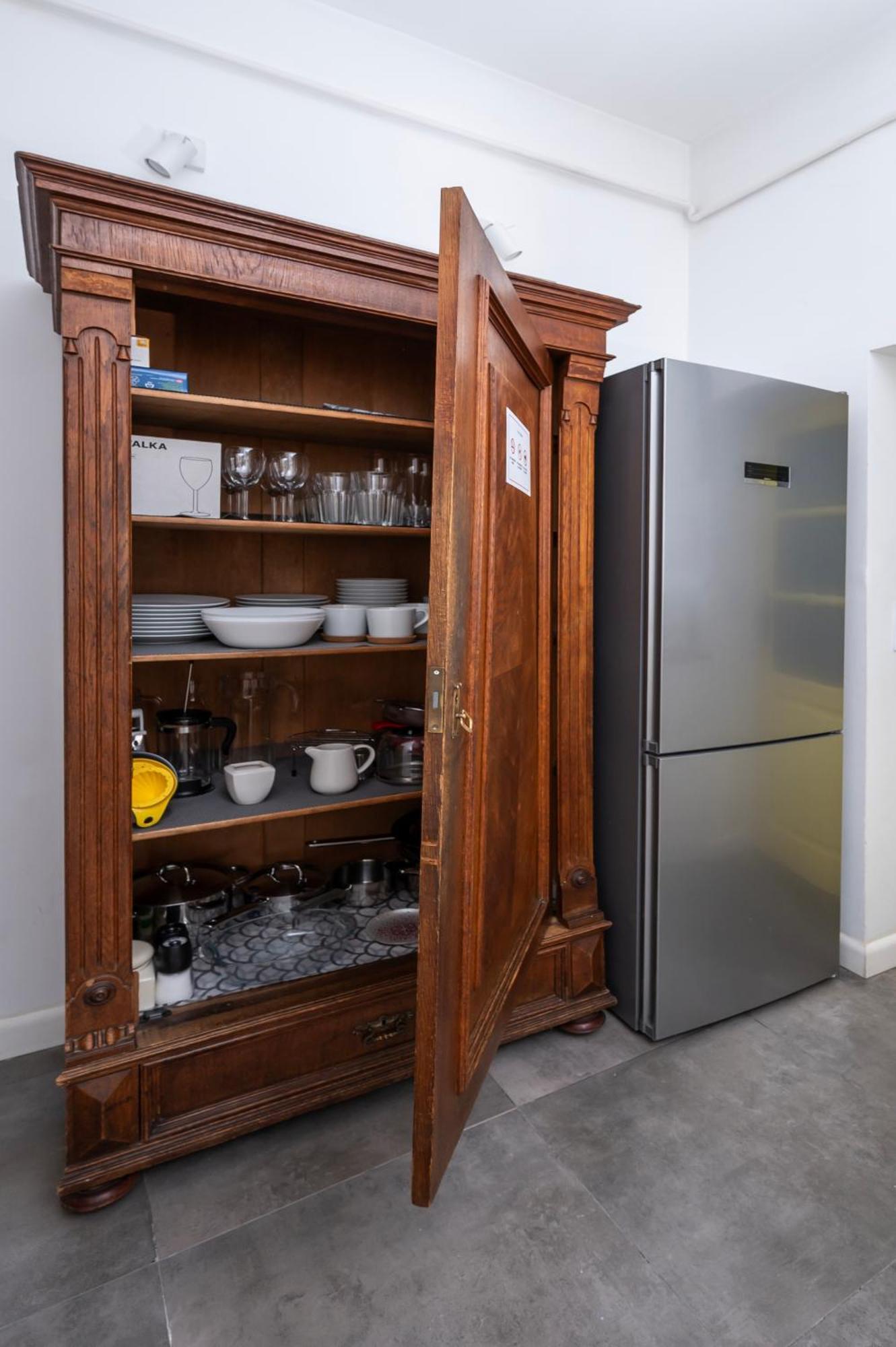 Central Family Apartment Лодзь Экстерьер фото